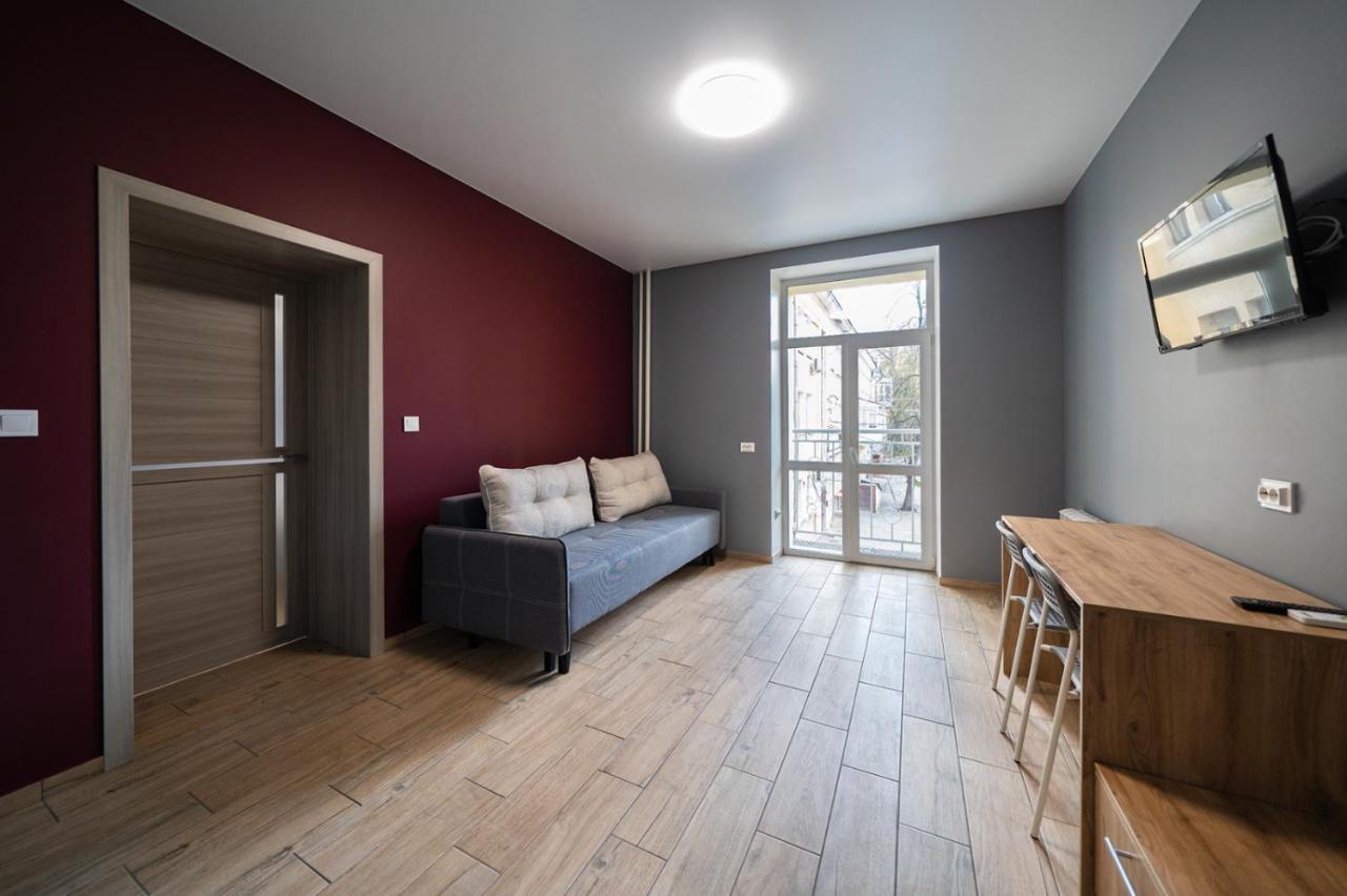 Apartment In The Heart Of Chernigov Buitenkant foto